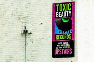 Toxic Beauty - Photographer Alex Sablan